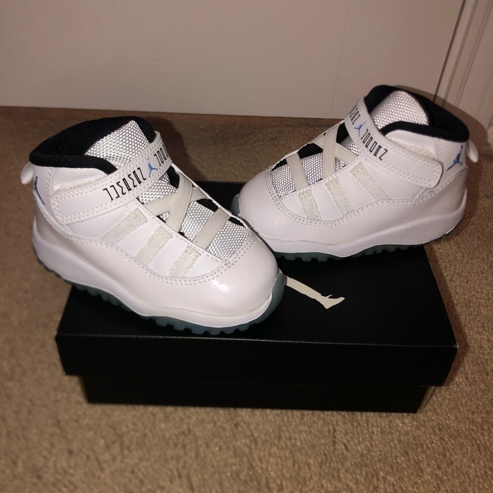 Brand New Toddler Jordan 11 Retro Legend Blue, 6c